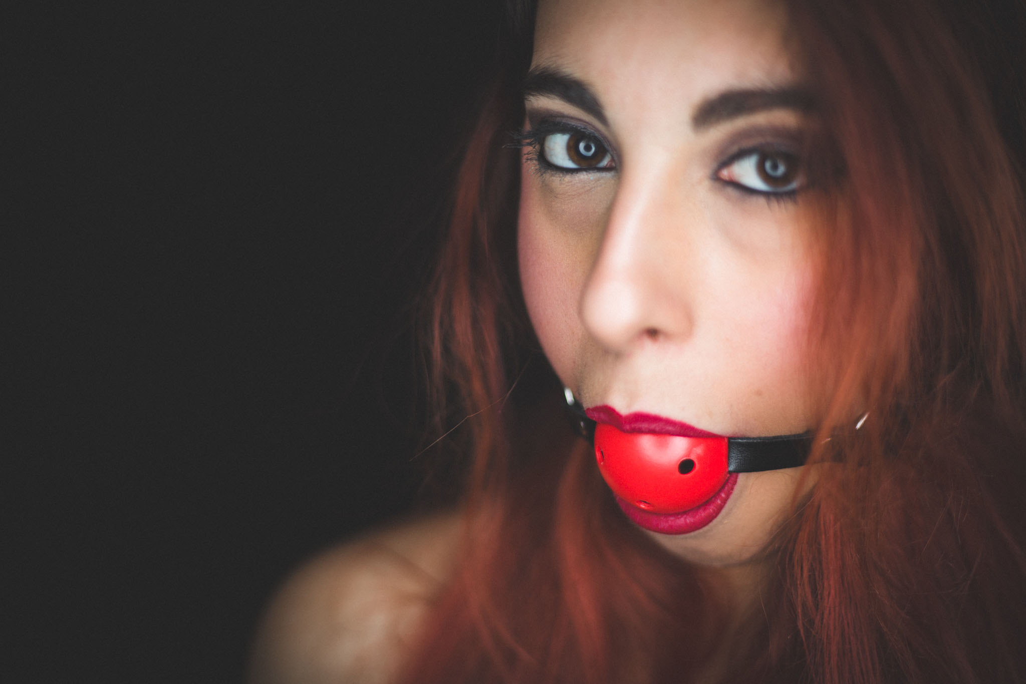 Ball gaged women - 🧡 ball gag XL 5 - The Hotel Transform Stories.